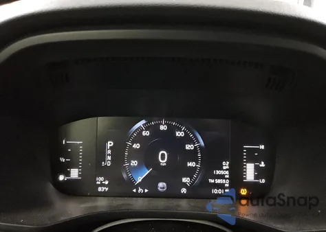 2018 Volvo Xc60 T6 Momentum z USA, uszkodzony, nr VIN YV4A22RK2J1001576